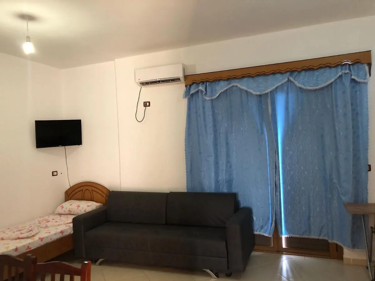Arsen Apartments Saranda 3*,
